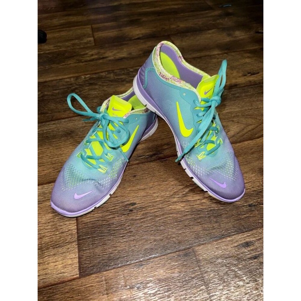 Ombré Nikes